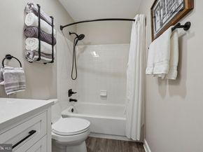 125 Carter Court SW, Vienna VA 22180