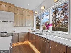 616 Gibson Circle SW, Vienna VA 22180