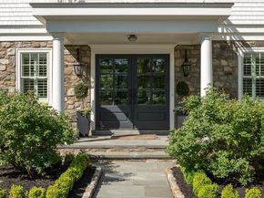 101 Hampton Lane, Blue Bell PA 19422