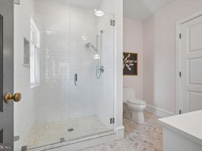 101 Hampton Lane, Blue Bell PA 19422