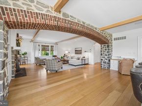 101 Hampton Lane, Blue Bell PA 19422