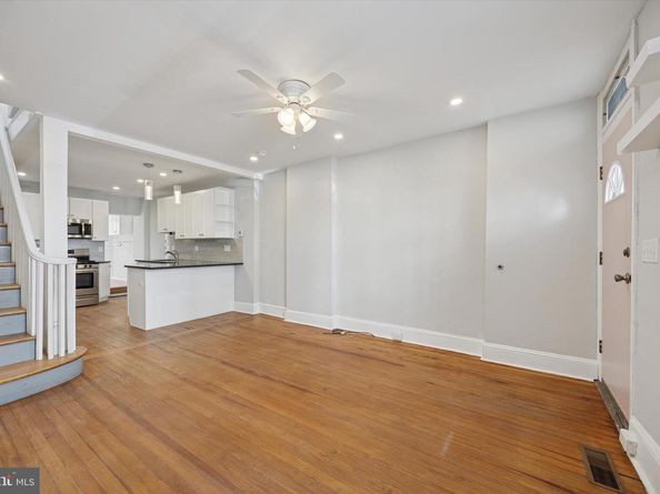 135 East Street, Philadelphia PA 19127
