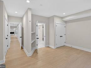 4246 15TH Street N, Arlington VA 22207