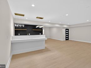 4246 15TH Street N, Arlington VA 22207