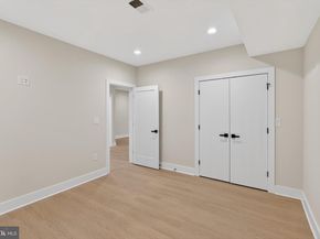 4246 15TH Street N, Arlington VA 22207