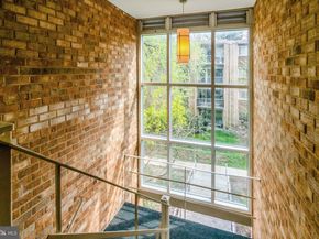 2904 Kings Chapel Road 05/16, Falls Church VA 22042
