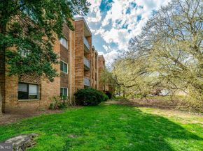 2904 Kings Chapel Road 05/16, Falls Church VA 22042