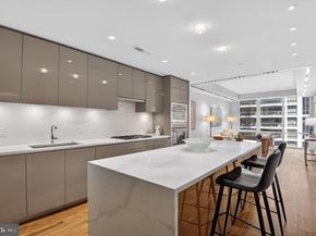 1781 N Pierce Street 303, Arlington VA 22209
