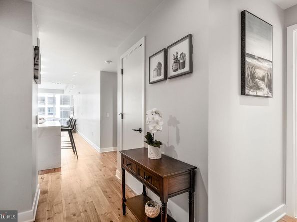 1781 N Pierce Street 303, Arlington VA 22209