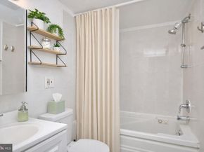 110 Byberry Road E2, Philadelphia PA 19116