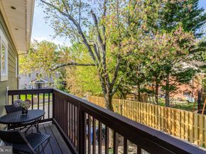 2000 N George Mason Drive, Arlington VA 22205