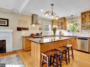 2000 N George Mason Drive, Arlington VA 22205