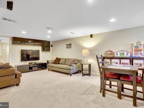 2000 N George Mason Drive, Arlington VA 22205