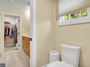 2000 N George Mason Drive, Arlington VA 22205