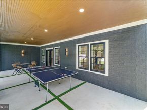 1110 Hillcrest Drive SW, Vienna VA 22180