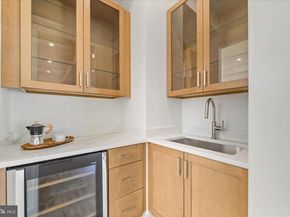 1110 Hillcrest Drive SW, Vienna VA 22180