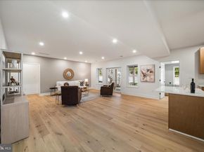 1110 Hillcrest Drive SW, Vienna VA 22180