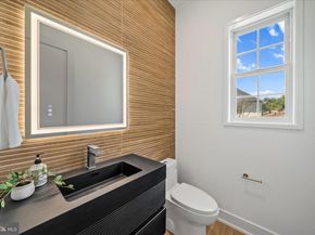 1110 Hillcrest Drive SW, Vienna VA 22180