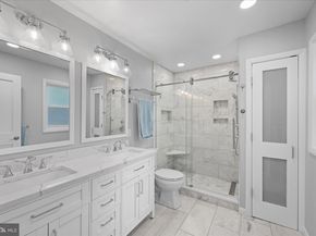 6439 Lakeview Drive, Falls Church VA 22041