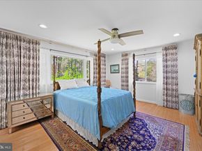 6439 Lakeview Drive, Falls Church VA 22041
