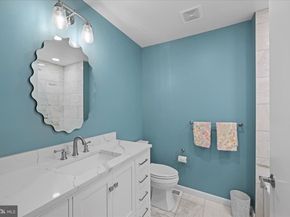 6439 Lakeview Drive, Falls Church VA 22041