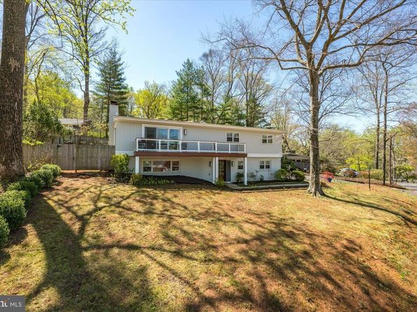 6439 Lakeview Drive, Falls Church VA 22041
