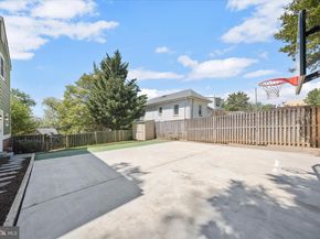 1903 N Quintana Street N, Arlington VA 22205