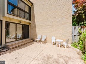 3177 Colchester Brook Lane, Fairfax VA 22031