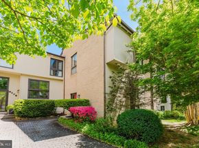 3177 Colchester Brook Lane, Fairfax VA 22031