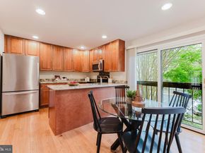 3177 Colchester Brook Lane, Fairfax VA 22031