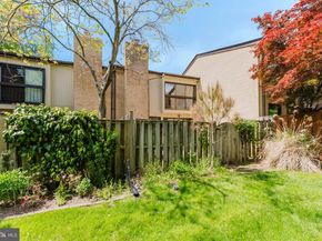 3177 Colchester Brook Lane, Fairfax VA 22031