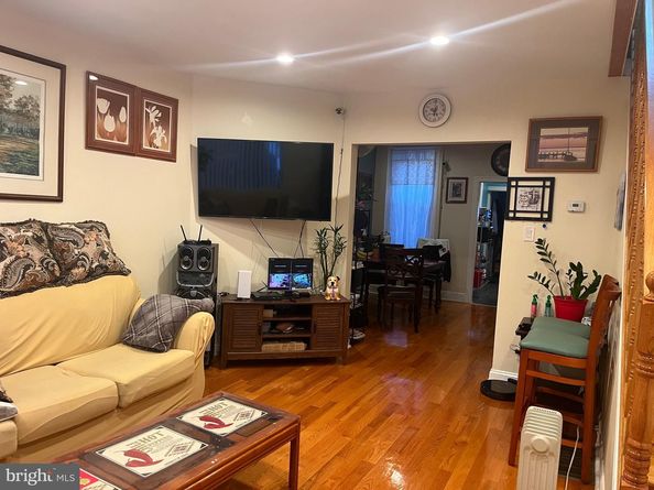 6133 Oakley Street, Philadelphia PA 19111