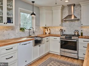 6374 Saw Mill Rd, New Hope PA 18938