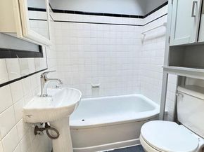 2130 E Cheltenham Avenue, Philadelphia PA 19124