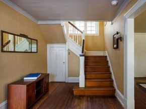 6710 Lincoln Drive, Philadelphia PA 19119