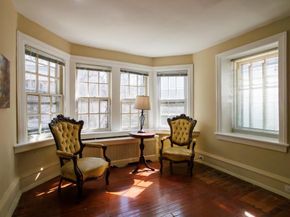 6710 Lincoln Drive, Philadelphia PA 19119