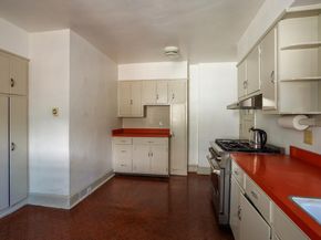 6710 Lincoln Drive, Philadelphia PA 19119