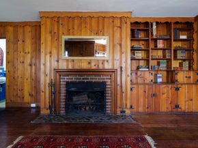 6710 Lincoln Drive, Philadelphia PA 19119