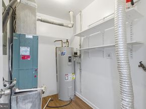 2006 Headlands Circle, Reston VA 20191