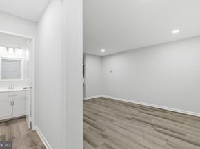 2006 Headlands Circle, Reston VA 20191