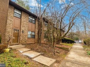 2006 Headlands Circle, Reston VA 20191