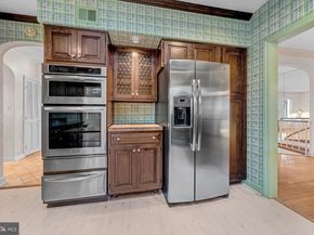 4900 Yorktown Boulevard, Arlington VA 22207