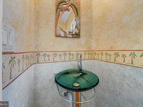 4900 Yorktown Boulevard, Arlington VA 22207