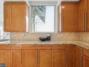 717 S Chris Columbus Boulevard 802, Philadelphia PA 19147