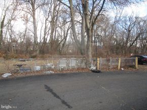 887 Windermere Avenue, Drexel Hill PA 19026