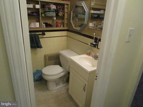 887 Windermere Avenue, Drexel Hill PA 19026