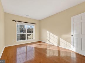 4862 Eisenhower Avenue 373, Alexandria VA 22304