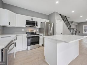 523 W Glenside Avenue, Glenside PA 19038