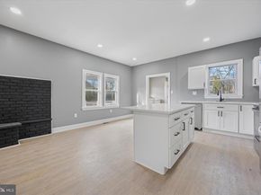 523 W Glenside Avenue, Glenside PA 19038