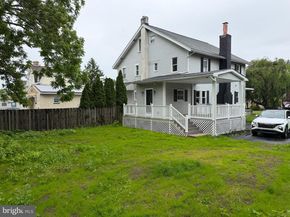 523 W Glenside Avenue, Glenside PA 19038